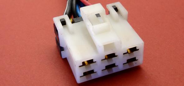 فروش عمده کانکتورهای دزدگیر در نمایندگی ها